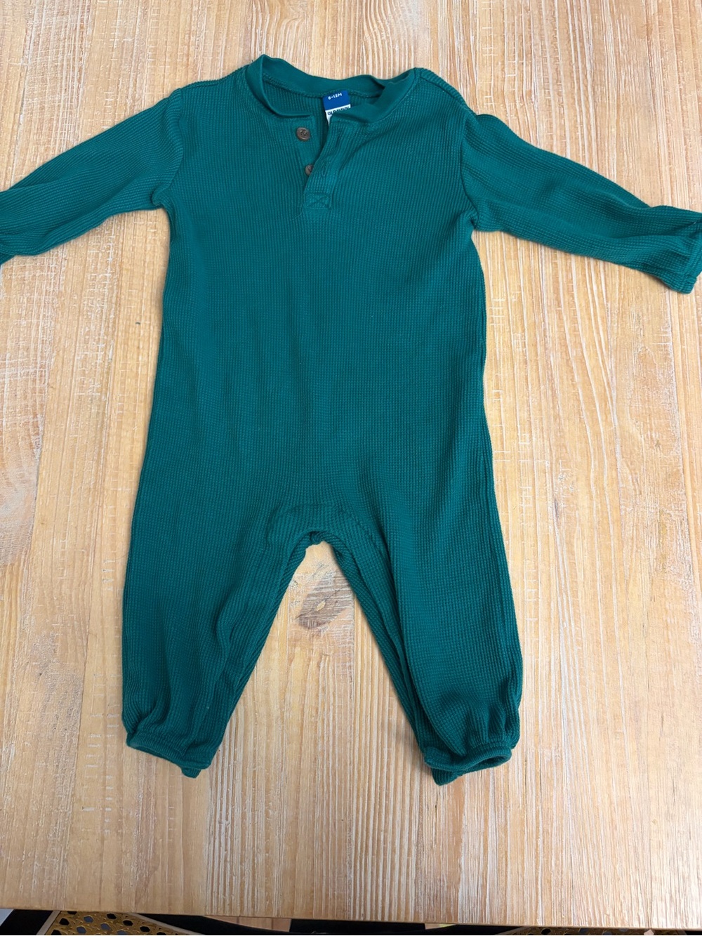 Old Navy Baby Boy Green Size 6-12 Months Outfit